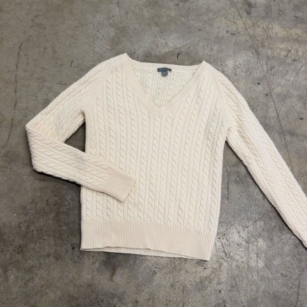 Ann Taylor 100% Cashmere pastel yellow v neck sweater